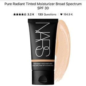 BNIB NARS tinted moisturizer SPF 30 in Groenland